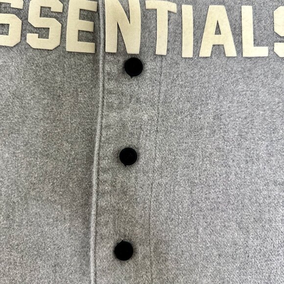 Fear of God Essentials KIDS’ grey button-up varsity-style shirt - Picture 4 of 8